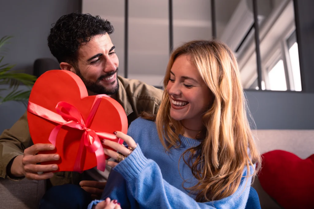 10 Cheap Valentine's Day Gifts New Zealand | Swoosh Finance