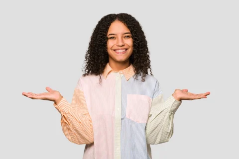 woman is deciding between secured and unsecured loans | Swoosh Finance NZ